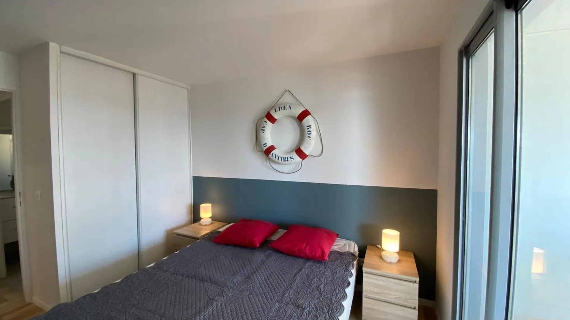 Antibes Sea View Near Ilette - Sleeps 4 - Parking Villa 0*,  France