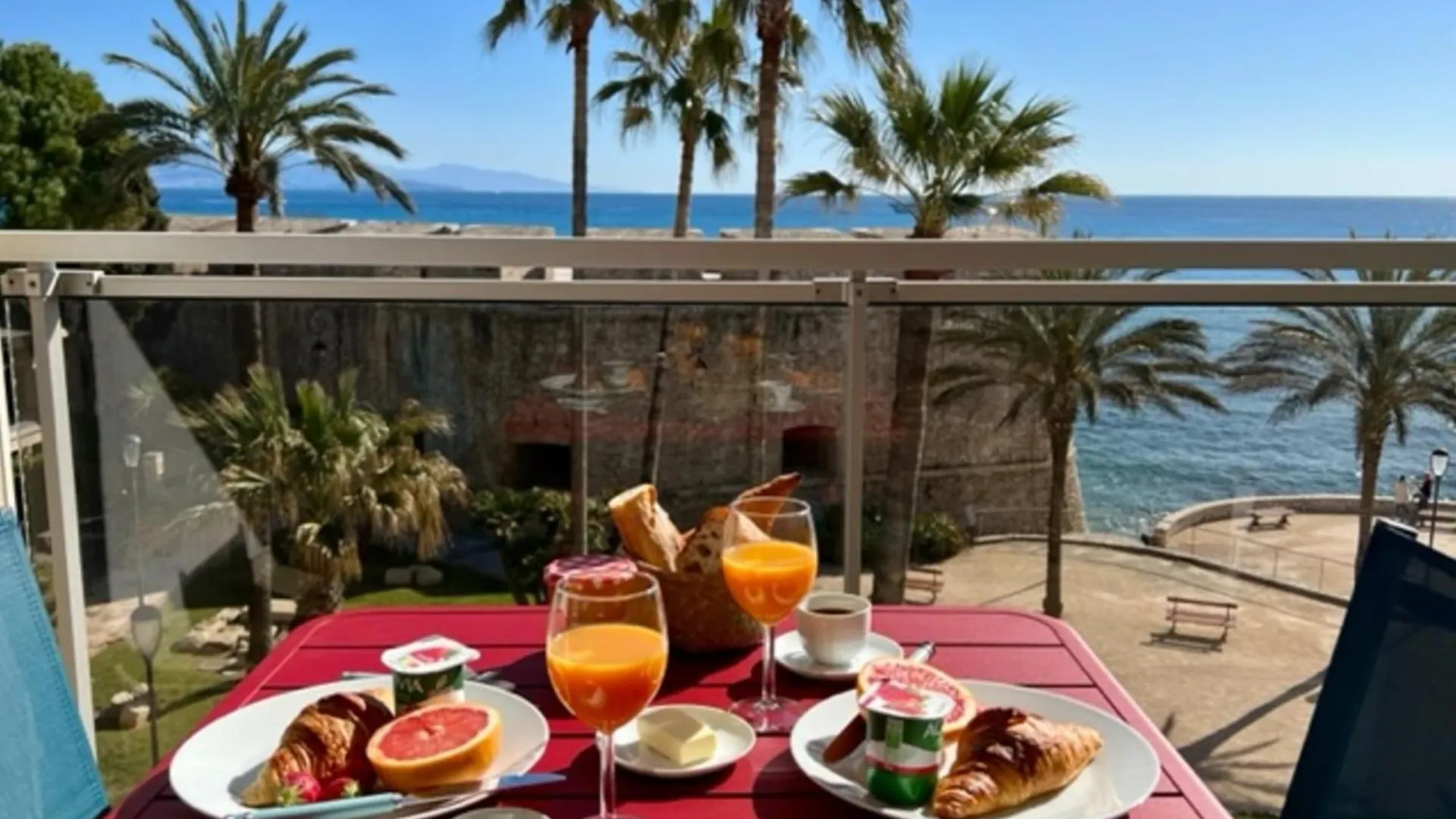 Antibes Sea View Near Ilette - Sleeps 4 - Parking Villa Holiday home