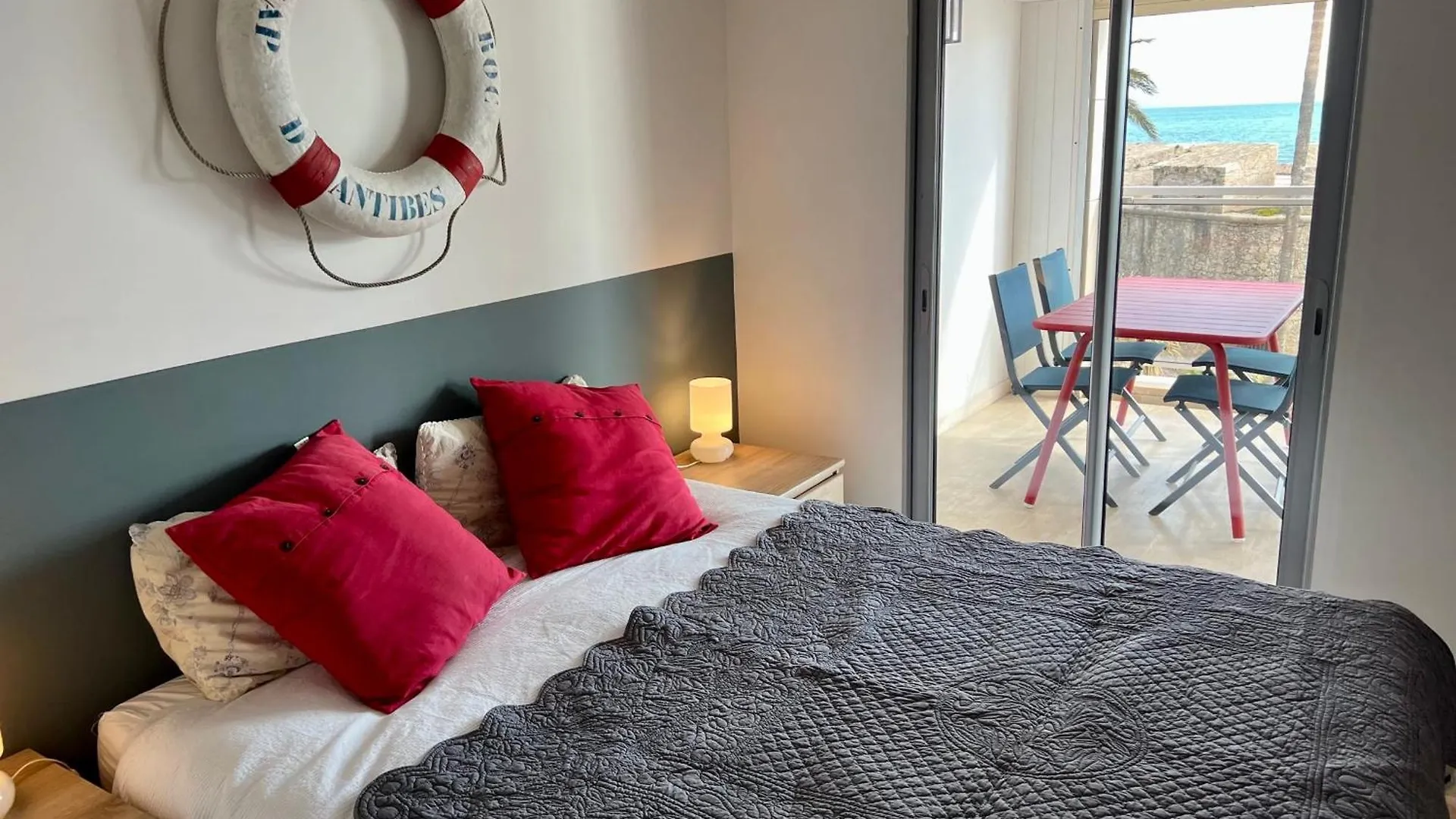 Antibes Sea View Near Ilette - Sleeps 4 - Parking Villa France